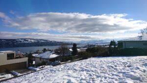 Winterpilgern mit Blick zum oberen Zürichsee